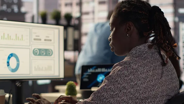 Intelligence artificielle au travail : les compétences numériques à développer
